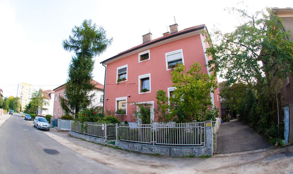 Guest House Pikapolonca Maribor Luaran gambar
