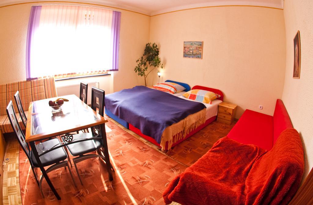 Guest House Pikapolonca Maribor Bilik gambar